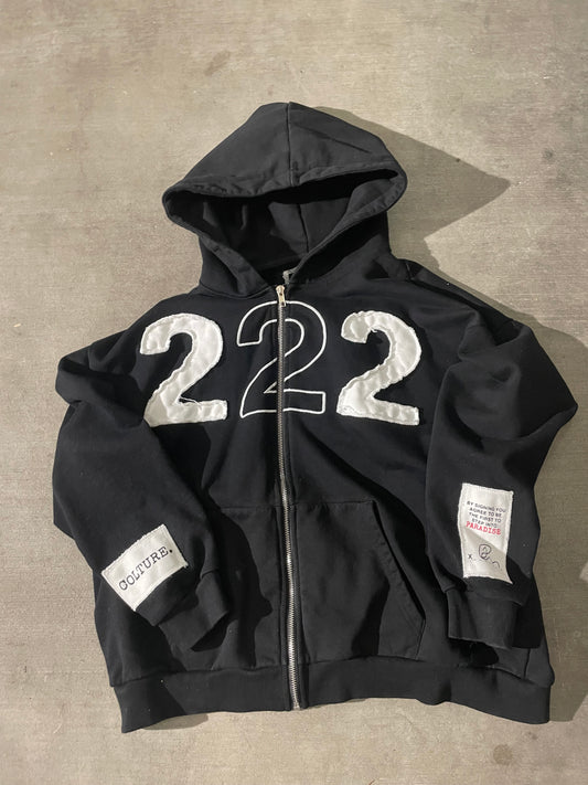 COLTURE "NOIR" ZIP UP HOODIE